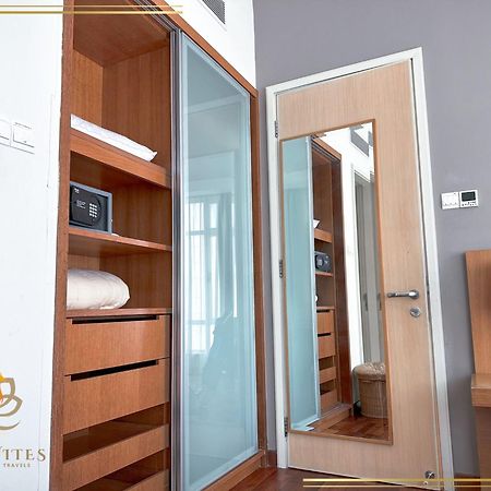 Klcc Suites By Nhb Kuala Lumpur Bagian luar foto