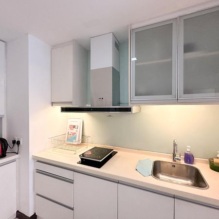 Klcc Suites By Nhb Kuala Lumpur Bagian luar foto