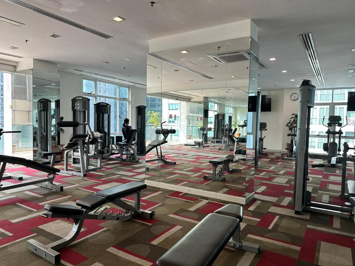 Klcc Suites By Nhb Kuala Lumpur Bagian luar foto
