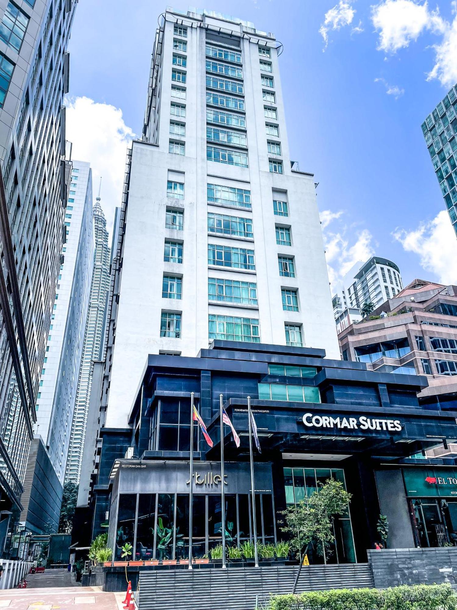 Klcc Suites By Nhb Kuala Lumpur Bagian luar foto